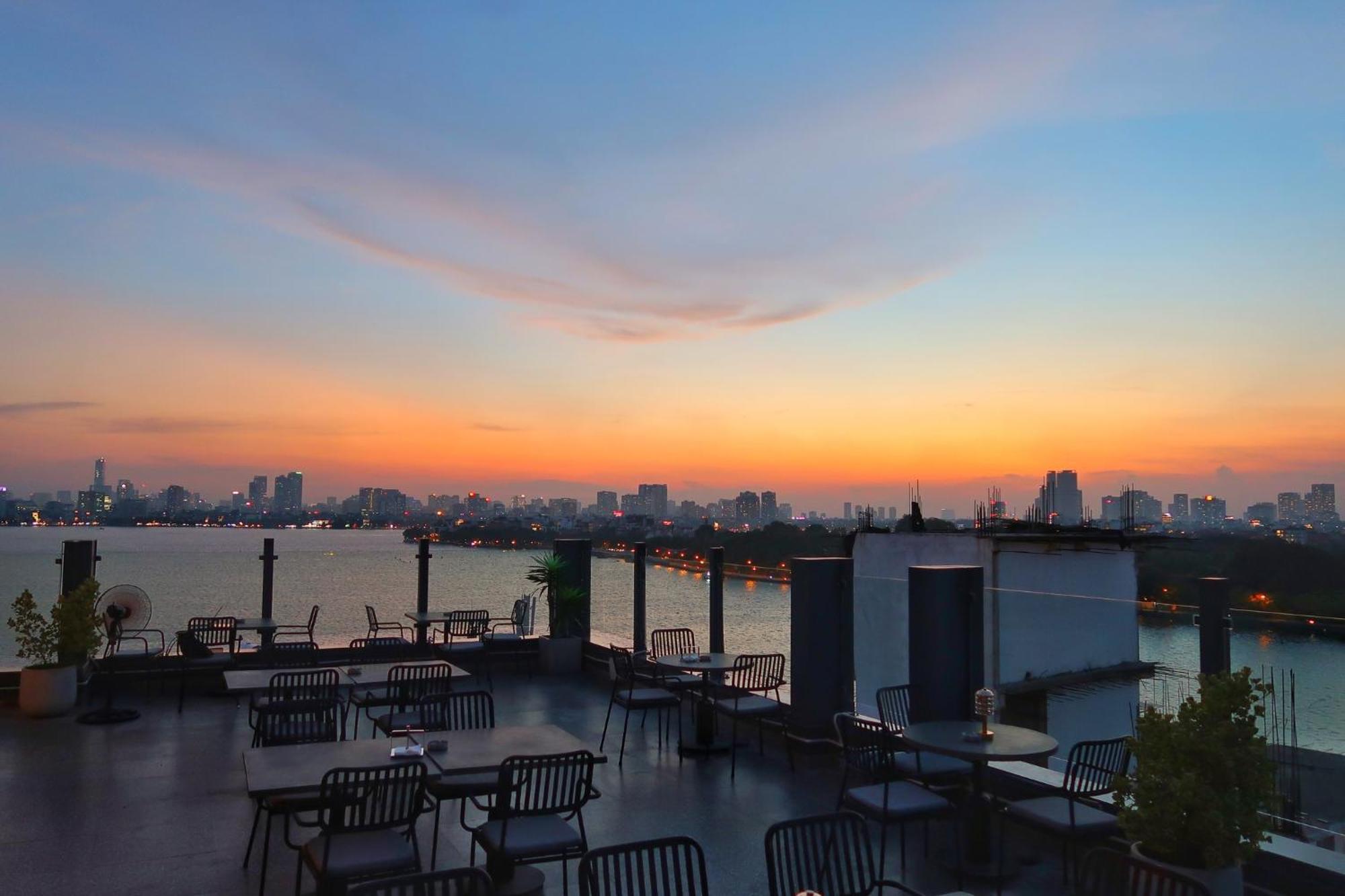 Margaery Boutique Apartment & Skyon9 Rooftop Bar Hanoj Exteriér fotografie